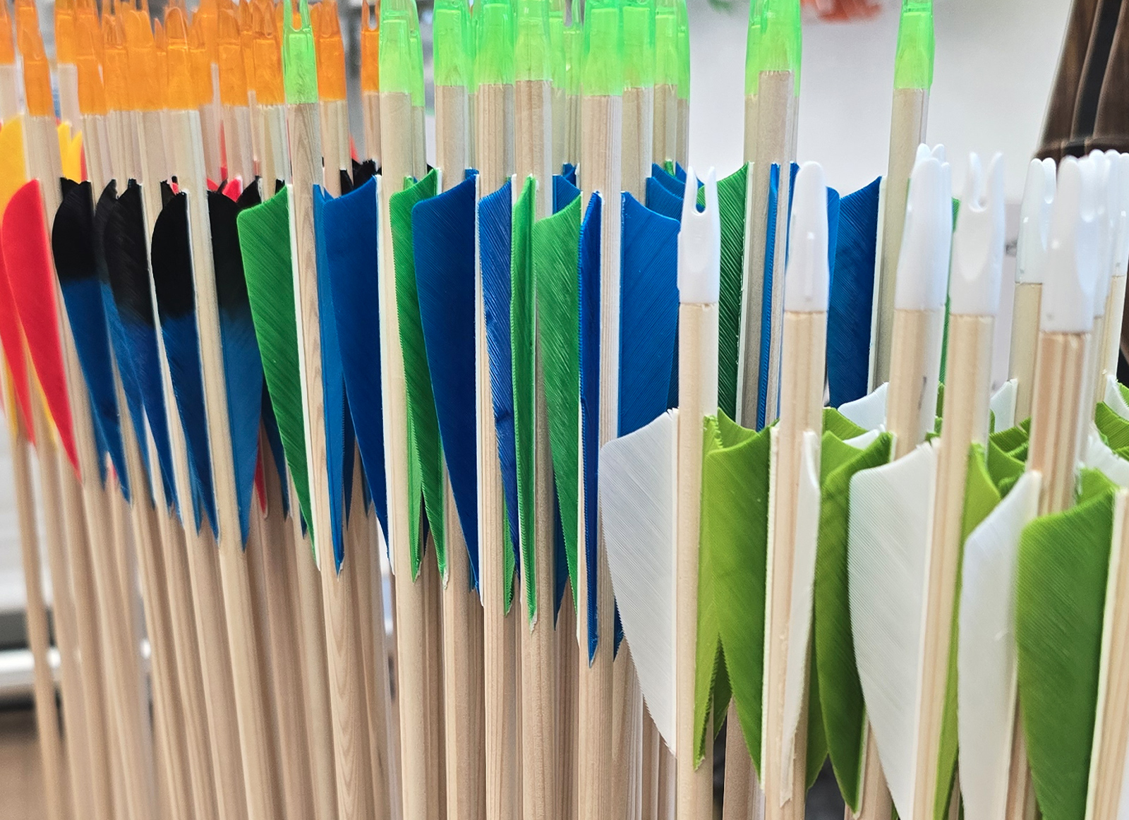 ALPEN ARCHERY FRECCIA IN LEGNO HEMLOCK WHITE PRONTA TIRO